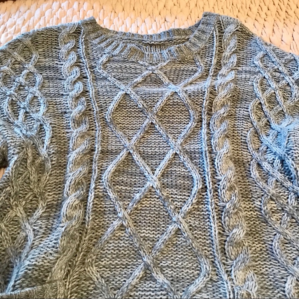 Chunky Oversized Cable Knit Sweater, Grey / Blue